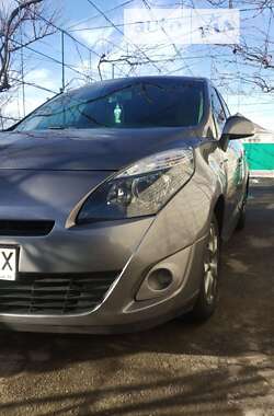 Минивэн Renault Grand Scenic 2011 в Баштанке