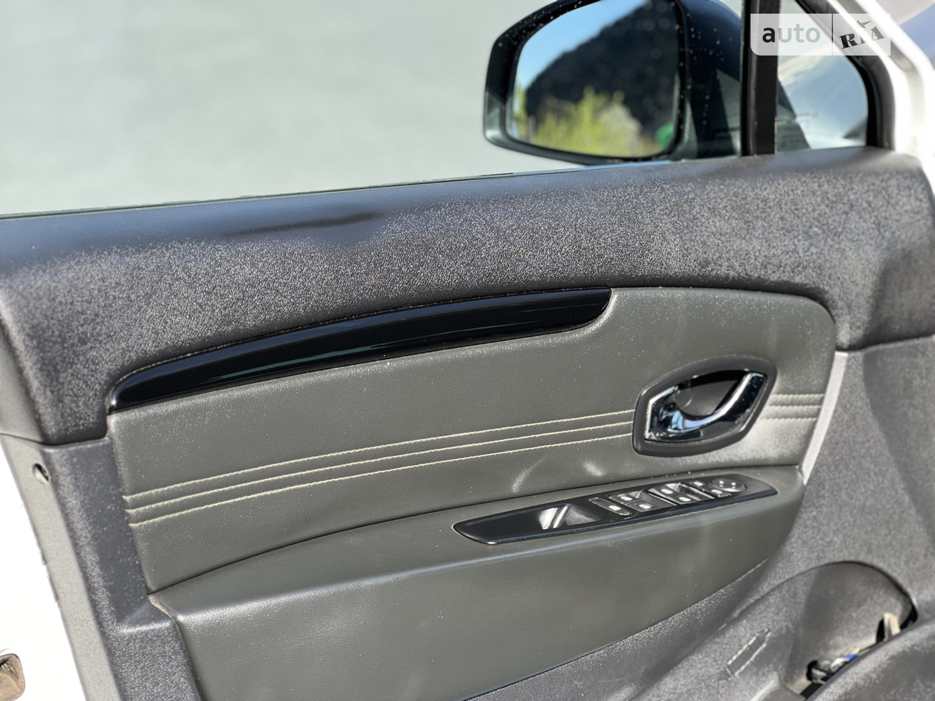 2011 Renault Scenic - мініатюра 33