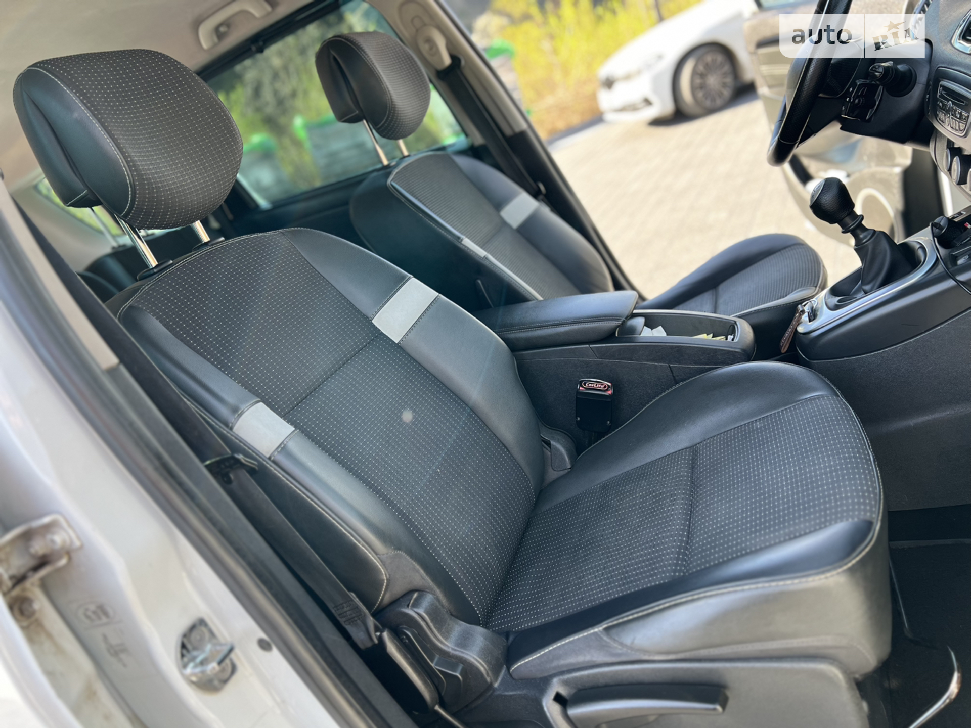 2011 Renault Scenic - мініатюра 47