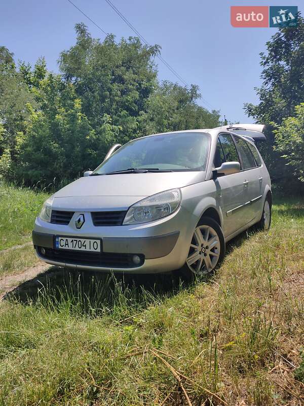 Renault Grand Scenic 2005