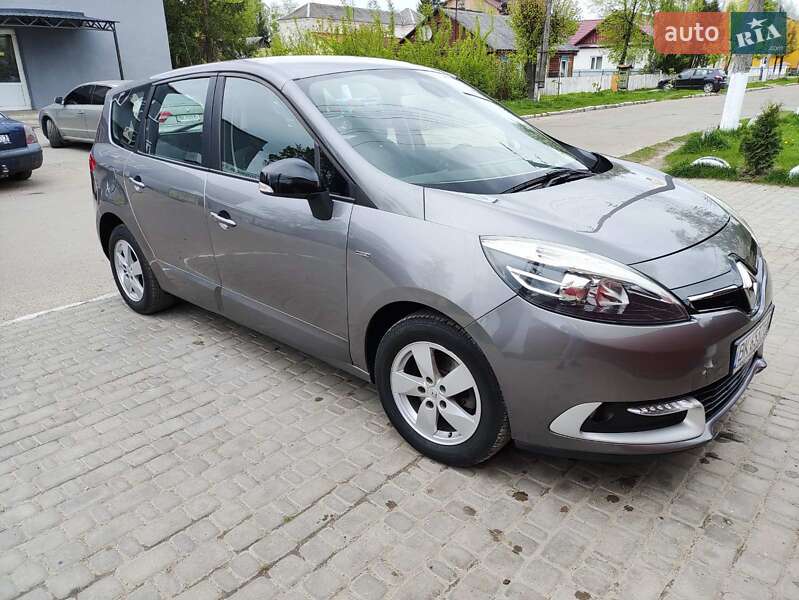 Минивэн Renault Grand Scenic 2015 в Рокитном