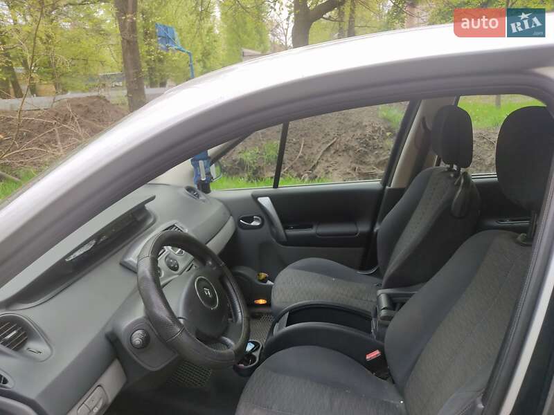 Минивэн Renault Grand Scenic 2006 в Светловодске фото 6 Минивэн Renault Grand Scenic 2006 в Светловодске