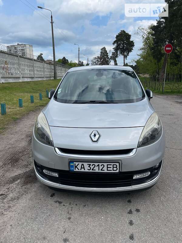 Минивэн Renault Grand Scenic 2012 в Киеве