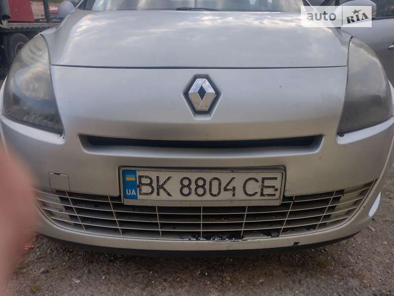 Минивэн Renault Grand Scenic 2010 в Ровно