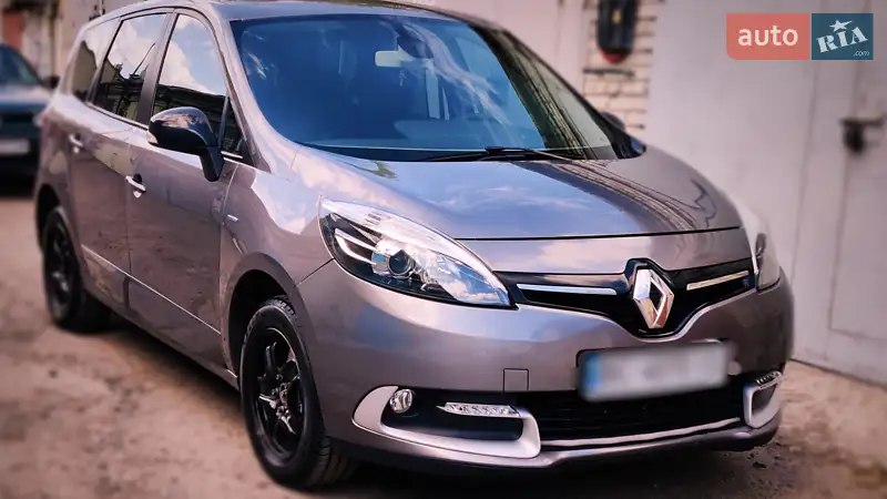 Renault Grand Scenic 2015