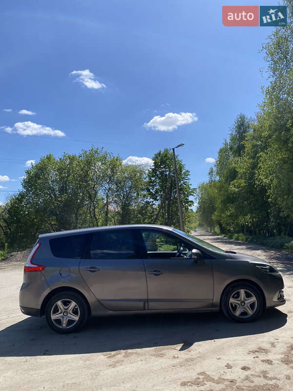 Минивэн Renault Grand Scenic 2014 в Рокитном