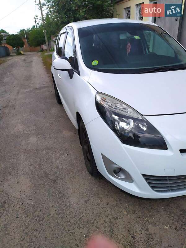 Минивэн Renault Grand Scenic 2011 в Сумах фото 7 Минивэн Renault Grand Scenic 2011 в Сумах