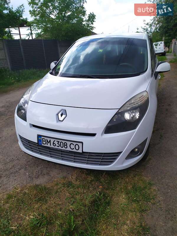 Мінівен Renault Grand Scenic 2011 в 