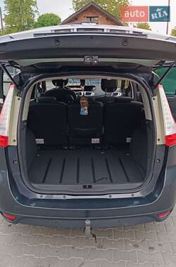Минивэн Renault Grand Scenic 2009 в 