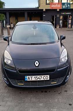 Минивэн Renault Grand Scenic 2009 в 