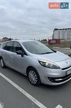 Минивэн Renault Grand Scenic 2012 в 