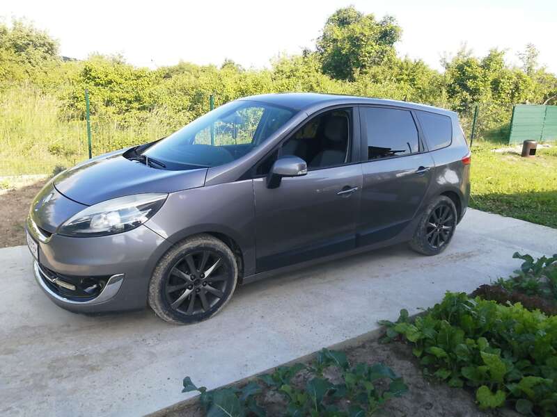 Универсал Renault Grand Scenic 2012 в 
