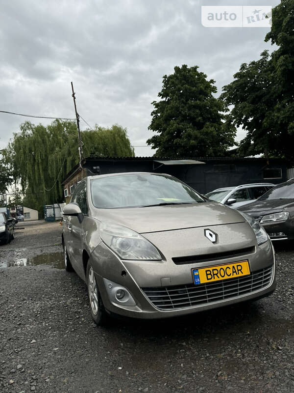 Мінівен Renault Grand Scenic 2009 в Луцьку