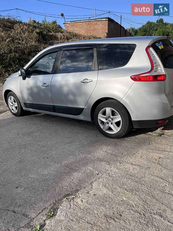 Мінівен Renault Grand Scenic 2012 в Охтирці
