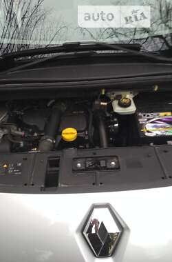 Мінівен Renault Grand Scenic 2013 в 