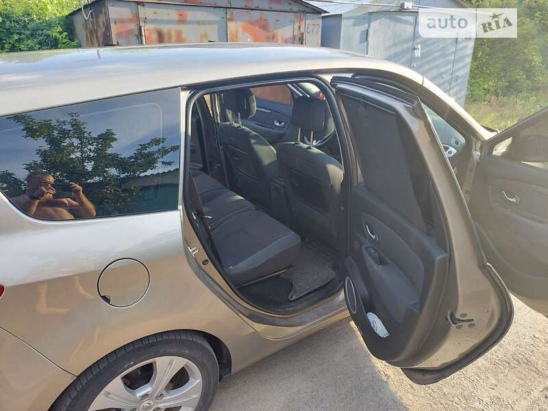 Мінівен Renault Grand Scenic 2010 в Кременчуці