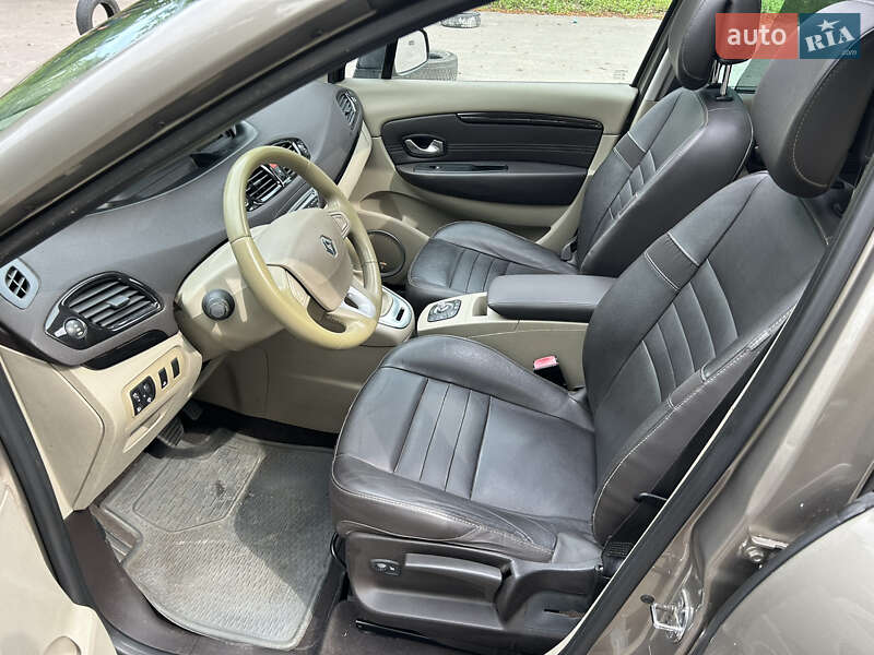 Минивэн Renault Grand Scenic 2011 в Луцке