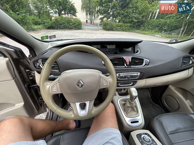 Минивэн Renault Grand Scenic 2011 в Луцке
