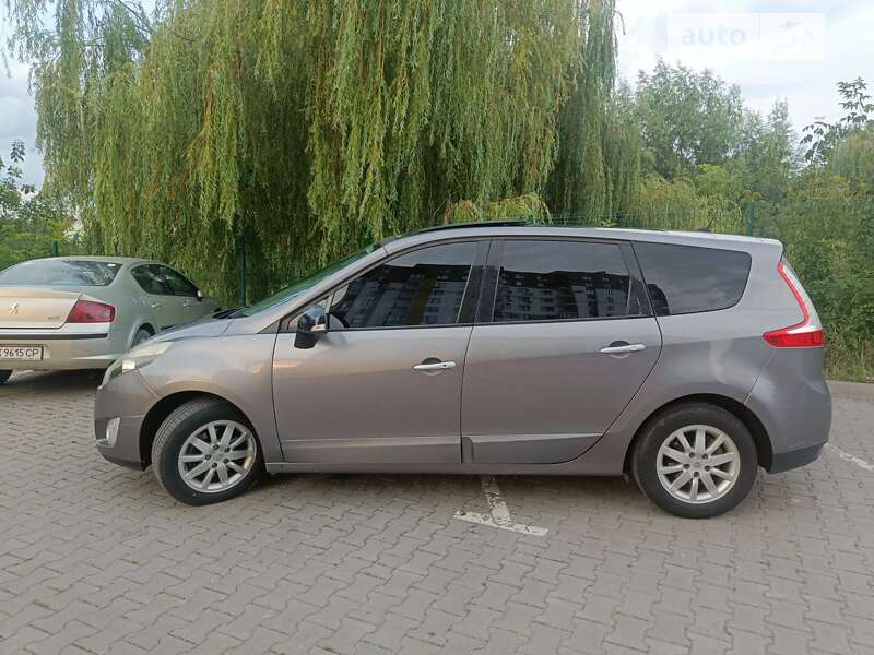 Мінівен Renault Grand Scenic 2011 в Луцьку