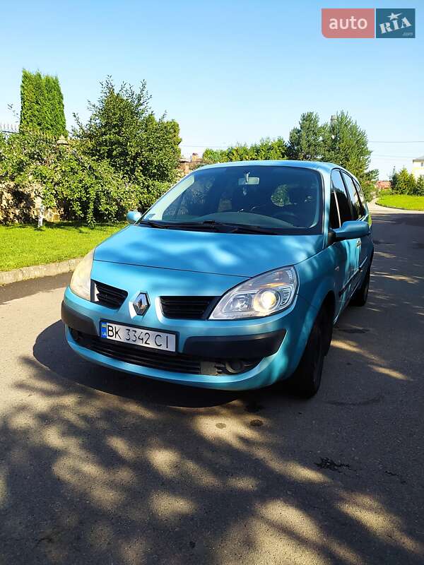 Минивэн Renault Grand Scenic 2008 в 