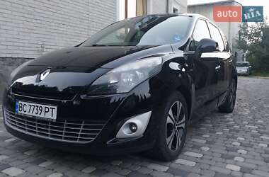 Минивэн Renault Grand Scenic 2011 в 