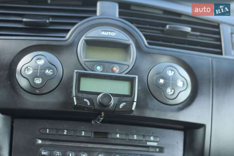 Минивэн Renault Grand Scenic 2004 в Сокале