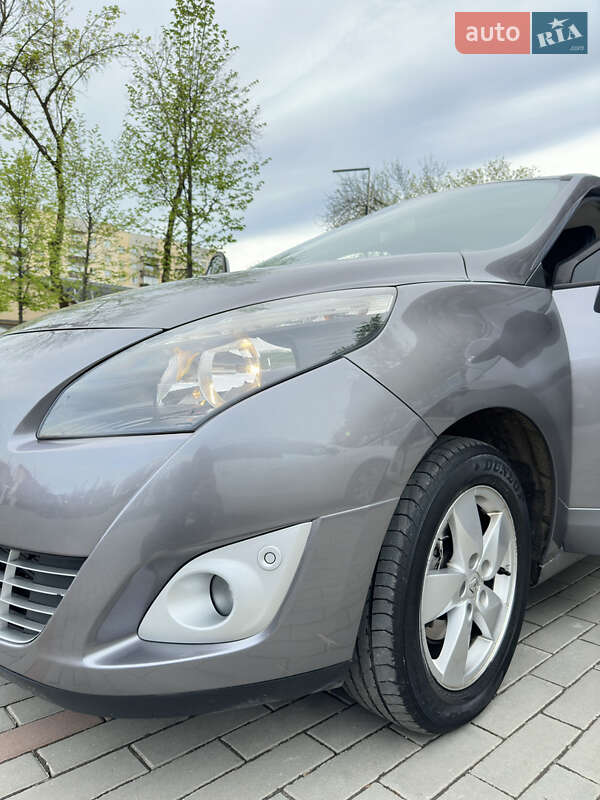 Мінівен Renault Grand Scenic 2011 в Ужгороді