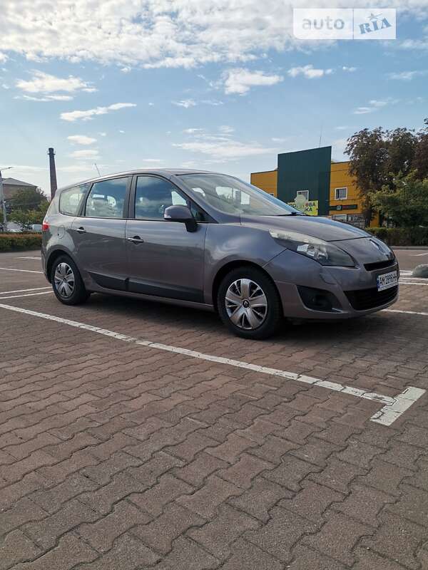 Минивэн Renault Grand Scenic 2010 в Житомире