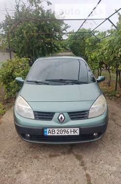 Мінівен Renault Grand Scenic 2004 в Сараті