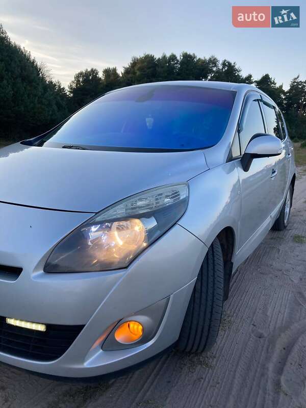 Мінівен Renault Grand Scenic 2010 в Бродах фото 25 Мінівен Renault Grand Scenic 2010 в Бродах