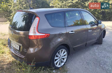 Минивэн Renault Grand Scenic 2010 в Запорожье