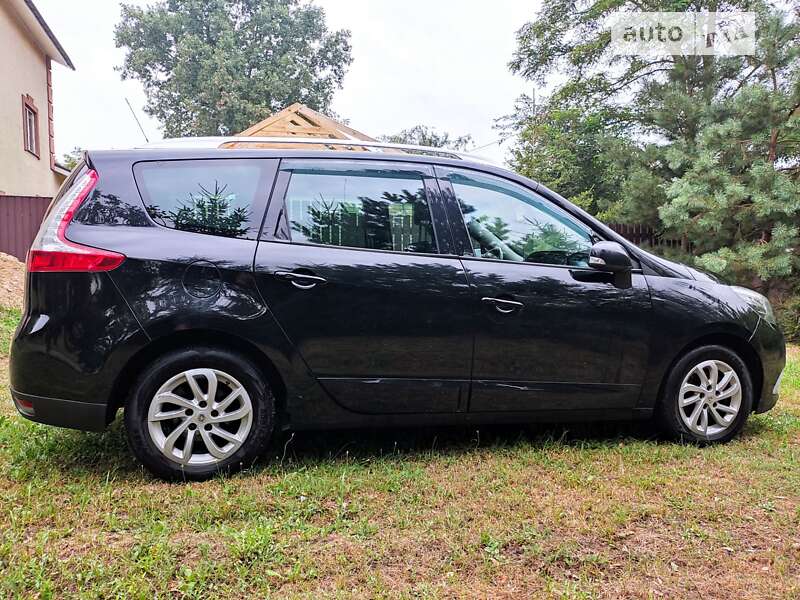 Минивэн Renault Grand Scenic 2014 в Киеве