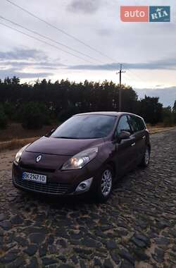 Минивэн Renault Grand Scenic 2010 в Березному