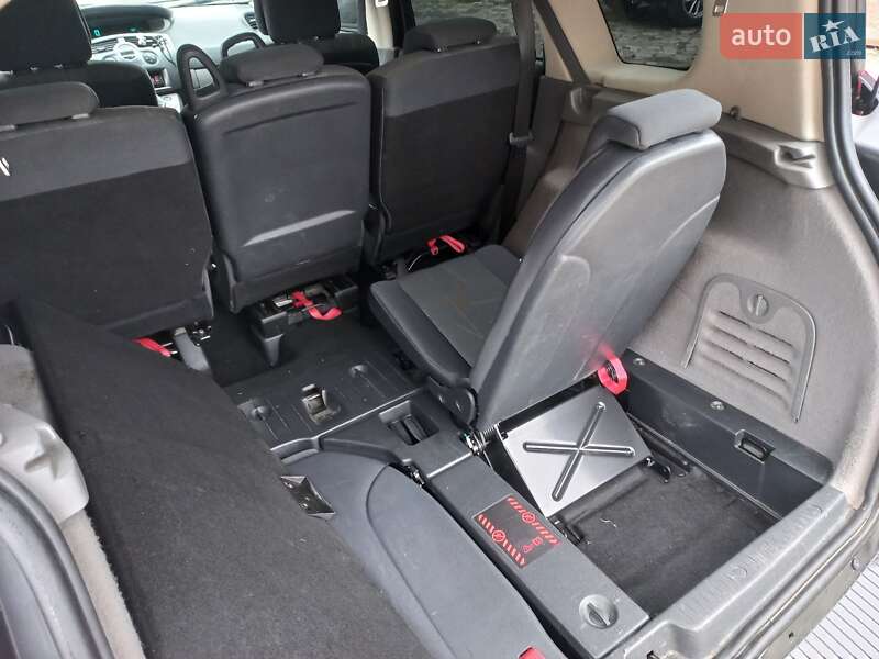 Минивэн Renault Grand Scenic 2006 в Луцке фото 9 Минивэн Renault Grand Scenic 2006 в Луцке