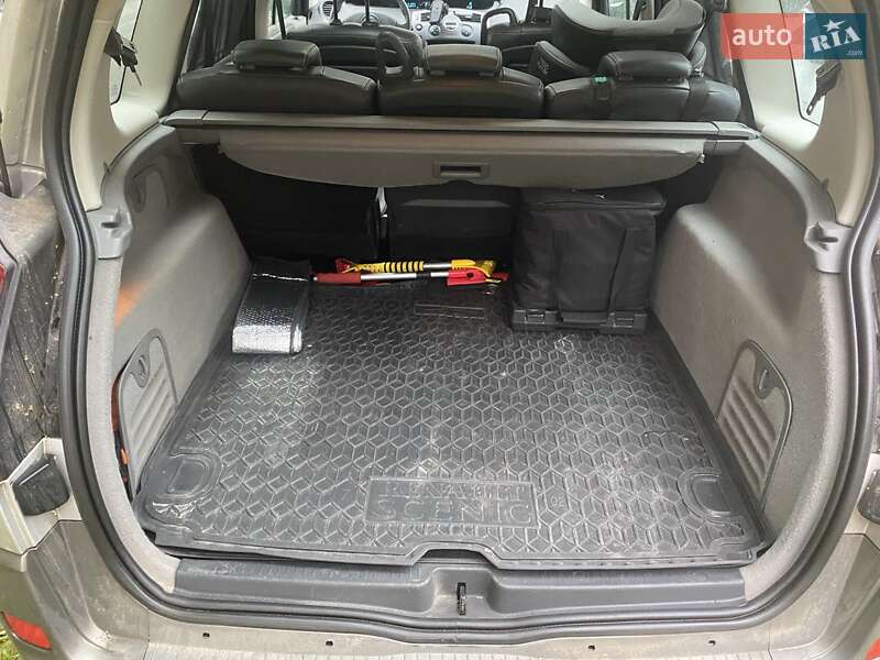 Минивэн Renault Grand Scenic 2005 в Владимире