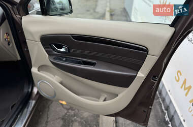 Минивэн Renault Grand Scenic 2010 в 