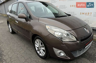 Минивэн Renault Grand Scenic 2010 в 