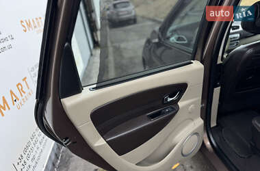 Минивэн Renault Grand Scenic 2010 в 