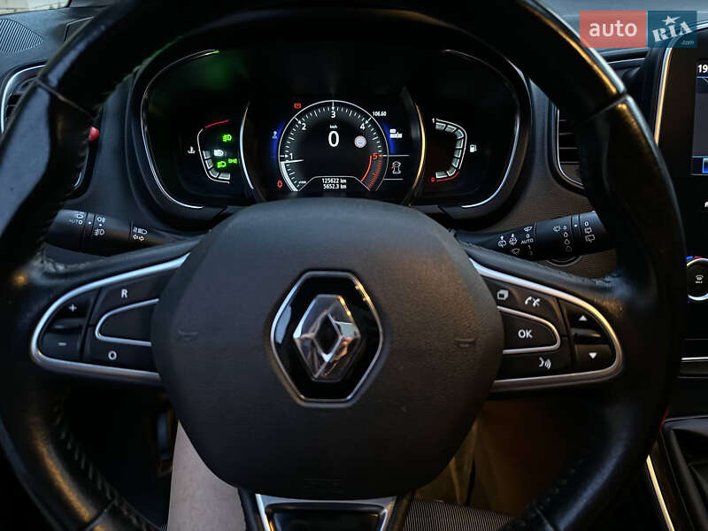 Минивэн Renault Grand Scenic 2017 в Ромнах