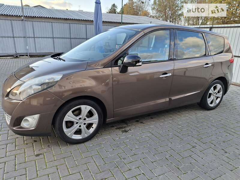 Минивэн Renault Grand Scenic 2011 в Ровно