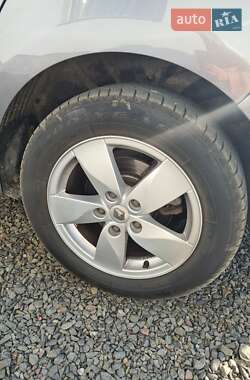 Минивэн Renault Grand Scenic 2010 в 