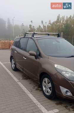 Минивэн Renault Grand Scenic 2010 в Новой Одессе