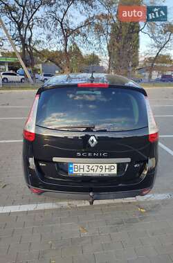 Минивэн Renault Grand Scenic 2010 в 