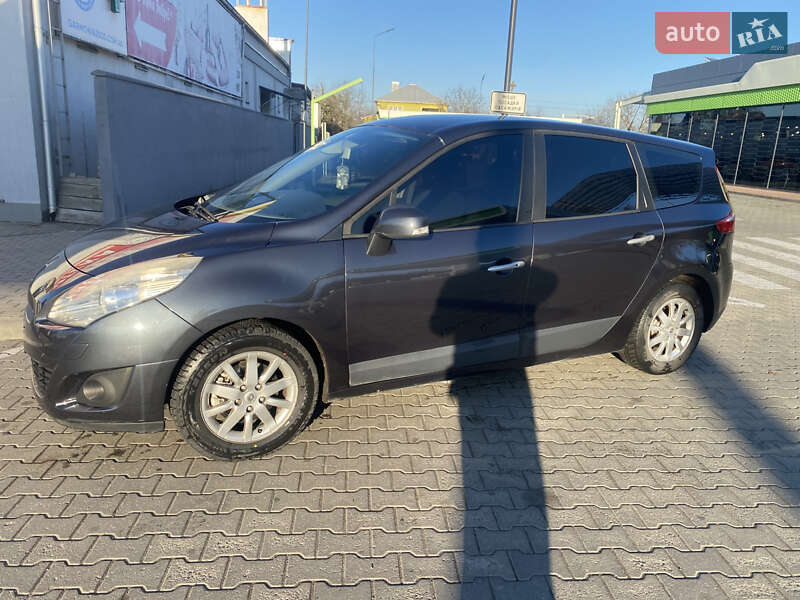 Мінівен Renault Grand Scenic 2009 в Чернівцях