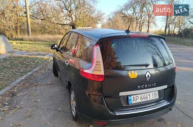 Минивэн Renault Grand Scenic 2010 в 