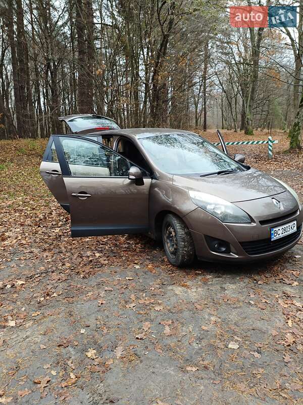Мінівен Renault Grand Scenic 2010 в Кам'янці-Бузькій