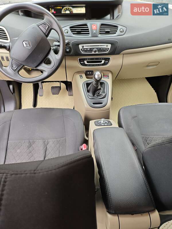 Мінівен Renault Grand Scenic 2010 в Кам'янці-Бузькій
