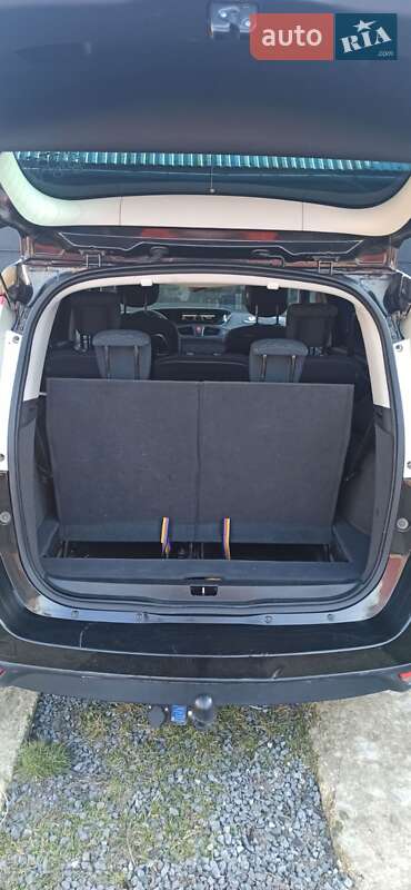 Минивэн Renault Grand Scenic 2010 в Буске