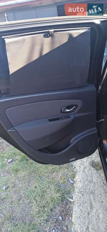 Минивэн Renault Grand Scenic 2010 в Буске