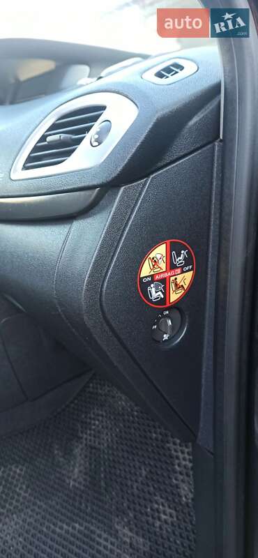 Минивэн Renault Grand Scenic 2010 в Буске